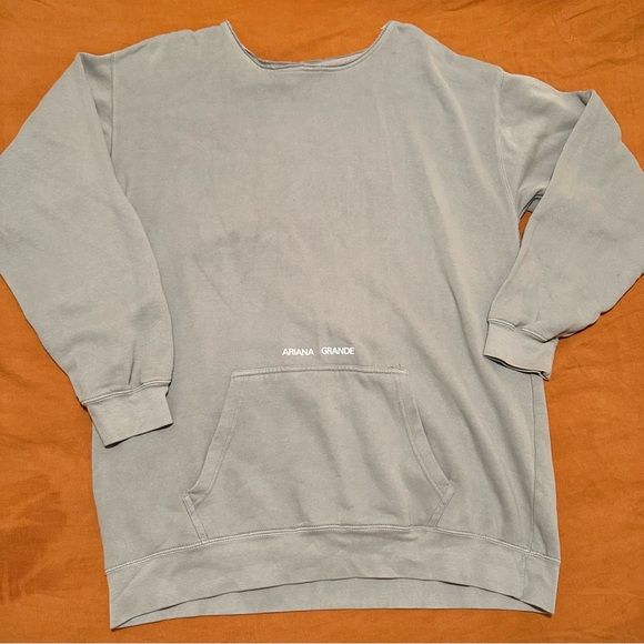 ♡ Ariana Grande Positions Inverted Cover Hoodie ♡ - Picture 8 of 10